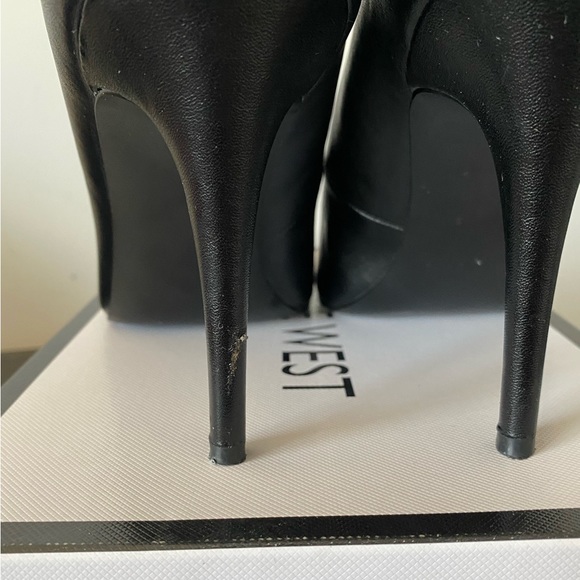 Black Nine West Pumps - Picture 5 of 7